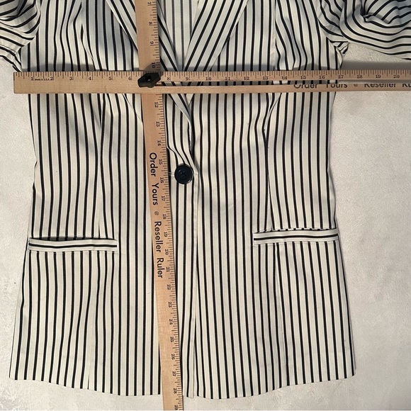 CAbi Womens Jacket White & Navy Blue Ticking Stripe Bell Sleeve Blazer 4 - Picture 3 of 7